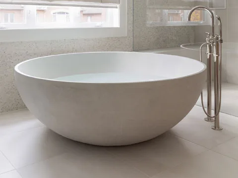 Baignoire de beton model kopa 65 couleur blanc poli.