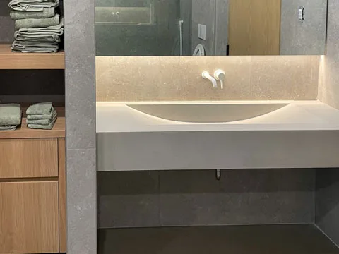 Vanite en beton modele bali couleur blanc poli.