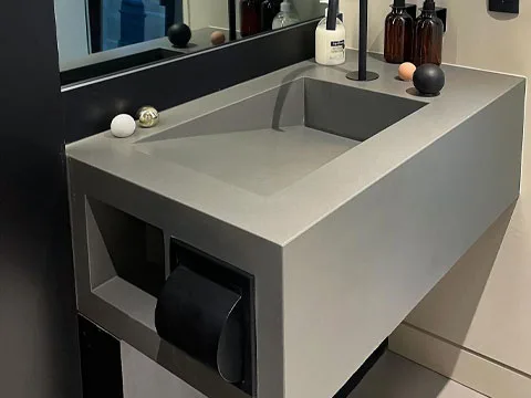 Vanite en beton sur mesure couleur gris fonce naturel.